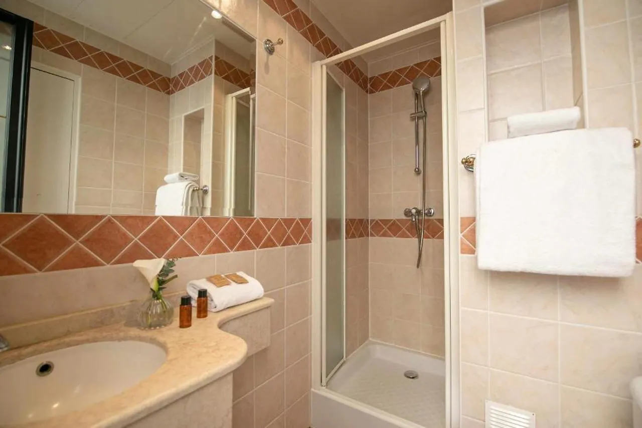 Ξενοδοχείο Eiffel Rive Gauche 3*